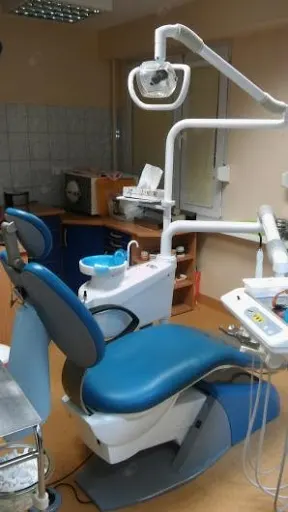 lek. dent. Przemysław Karczyński, stomatolog